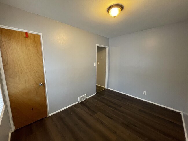 Building Photo - 8515 Faust Ave