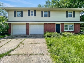 Building Photo - 7223 NW 84th Terrace