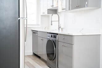 1-403 washer dryer - New Country Club Estates