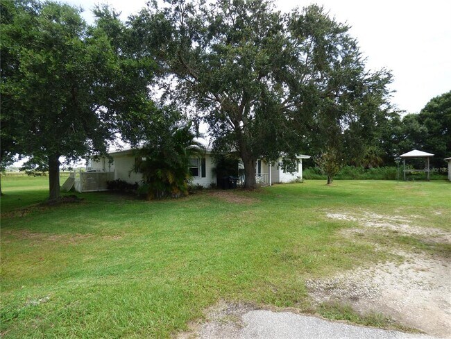 Foto del edificio - 8355 SW Liverpool Rd