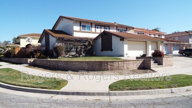 Foto del edificio - 1124 Song Ct