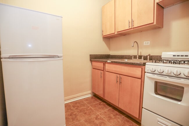 Building Photo - 4145 N Keystone Ave