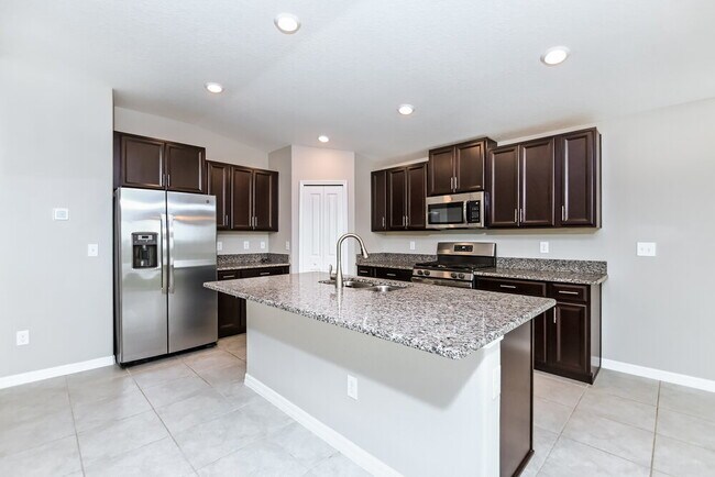Building Photo - 5423 Rainwood Meadows Dr