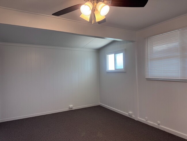 Foto del edificio - 2 Bed/1 Bath - Kahala - Quiet neighborhood...