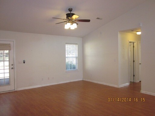 Building Photo - 3378 Wayland Dr