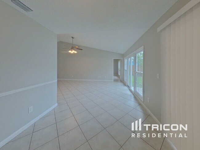 Foto del edificio - 577 Whittingham Pl