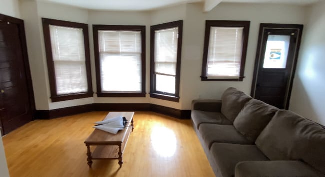 Building Photo - 3429 N 1st St