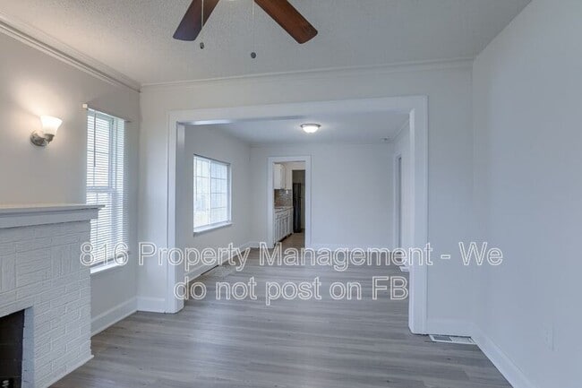 Building Photo - 6215 S Benton Ave