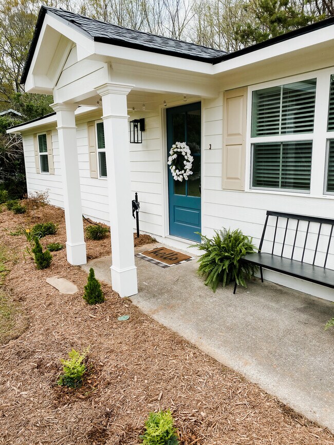 ¡Bienvenido a casa! - 223 Woodglen Dr