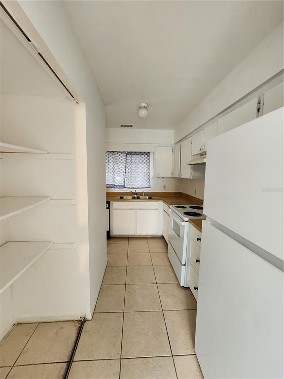 Foto del edificio - 1110 SW 62nd Terrace