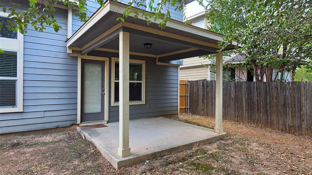 Building Photo - 9105 Sweetgum Dr