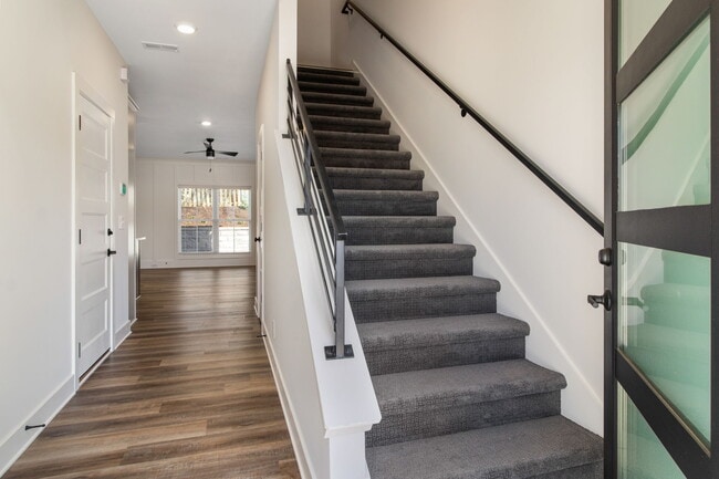 Building Photo - 117 Old Excell Rd