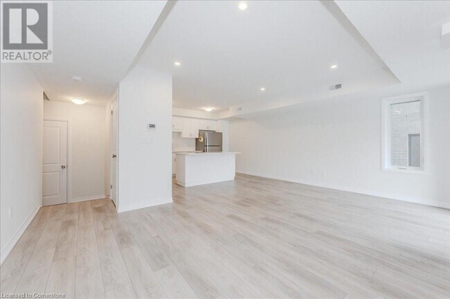 Building Photo - 32 REVERIE Wy