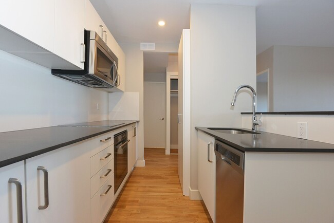 Building Photo - 111 Lawton Blvd