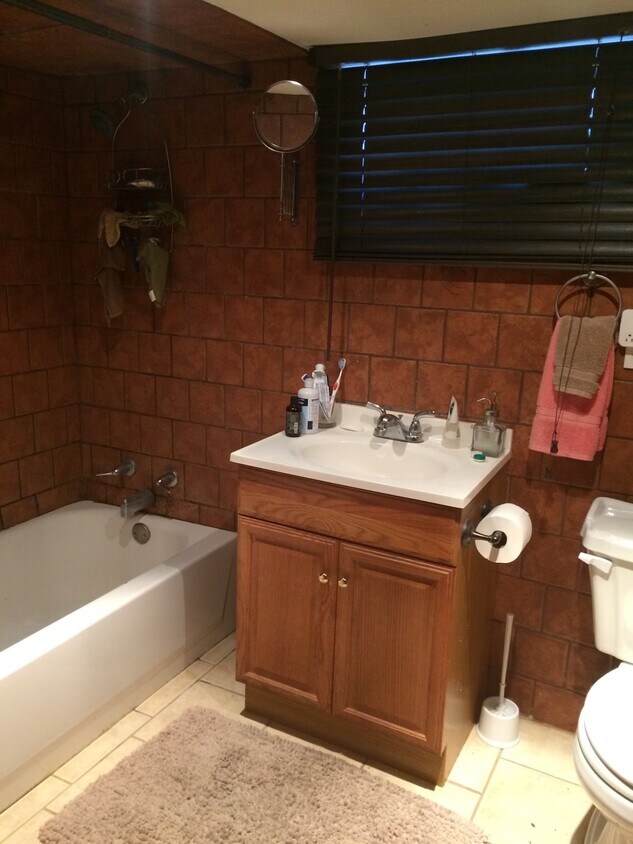 Bathroom - 17 Westend Ave