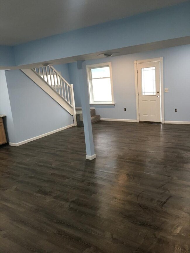 Foto del edificio - 295 E 238th St