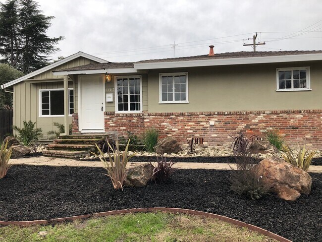 Building Photo - CLINTON  ROAD DUPLEX