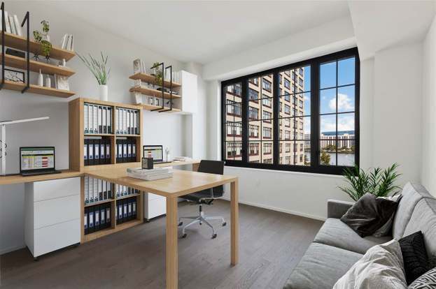 Foto del edificio - 1425 Hudson St