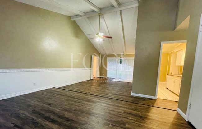 Foto del edificio - 3 bed 2 bath