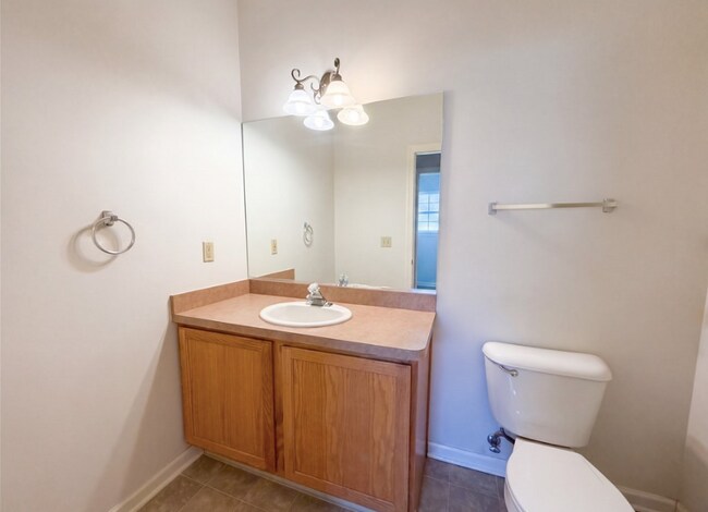 Foto del edificio - 8757 Robert's Ct