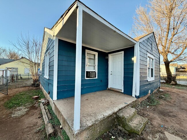 Foto del edificio - 2bed 1 bath Home Sweet Home