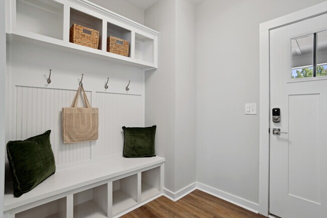 Foto del edificio - 1112 Balsam Knob Ln