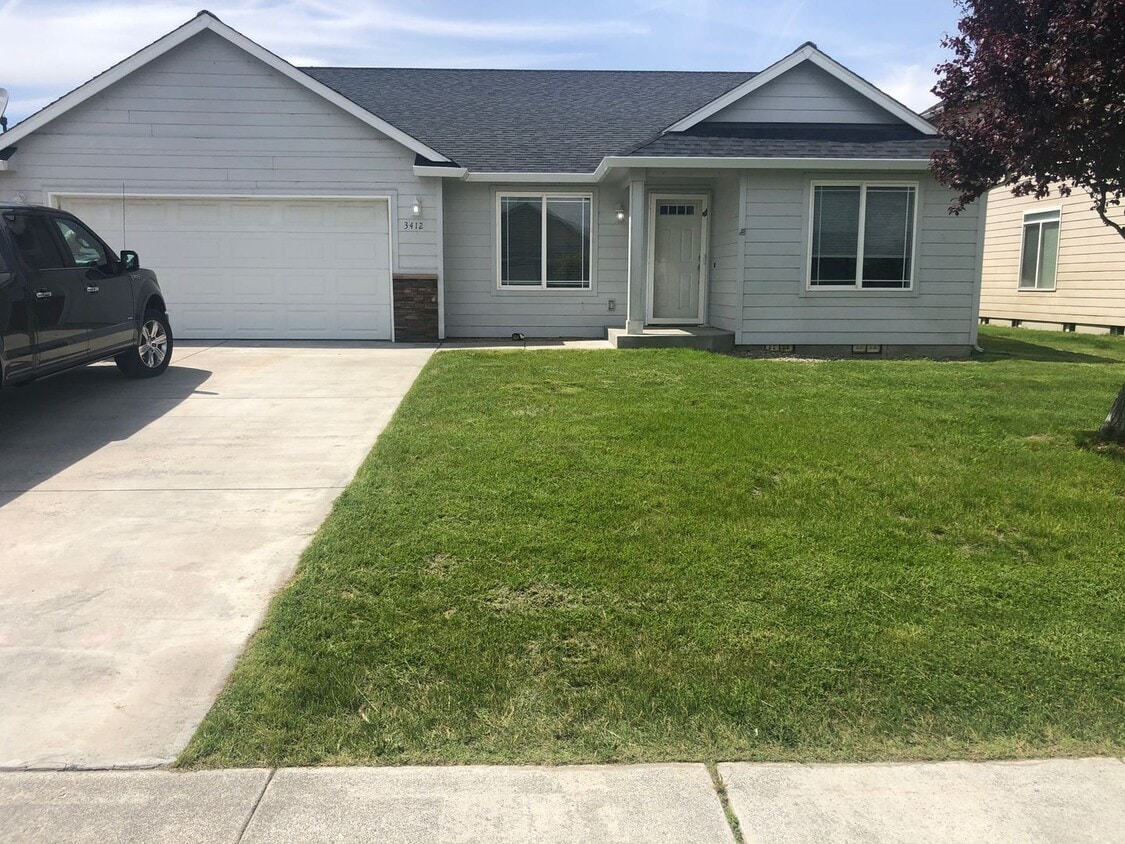 Primary Photo - Pet Friendly Home for Rent!!