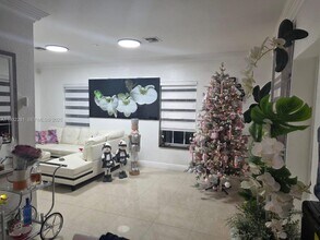 Building Photo - 16201 SW 169th Ave