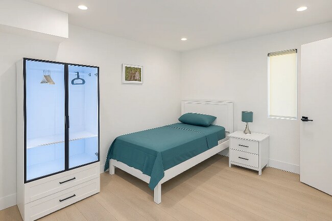 Foto del edificio - 1447 W 36th Pl
