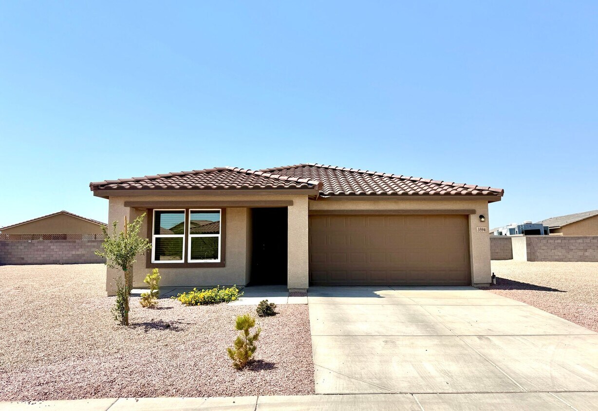 Foto principal - Spacious 4 Bedroom Home with Solar & Moder...