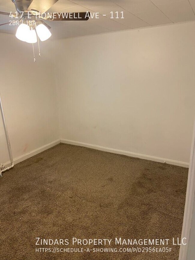 Foto del edificio - 417 E Honeywell Ave