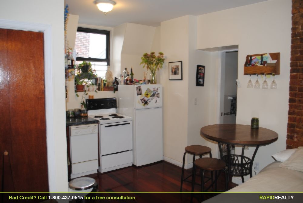 Foto principal - 352 Myrtle Ave