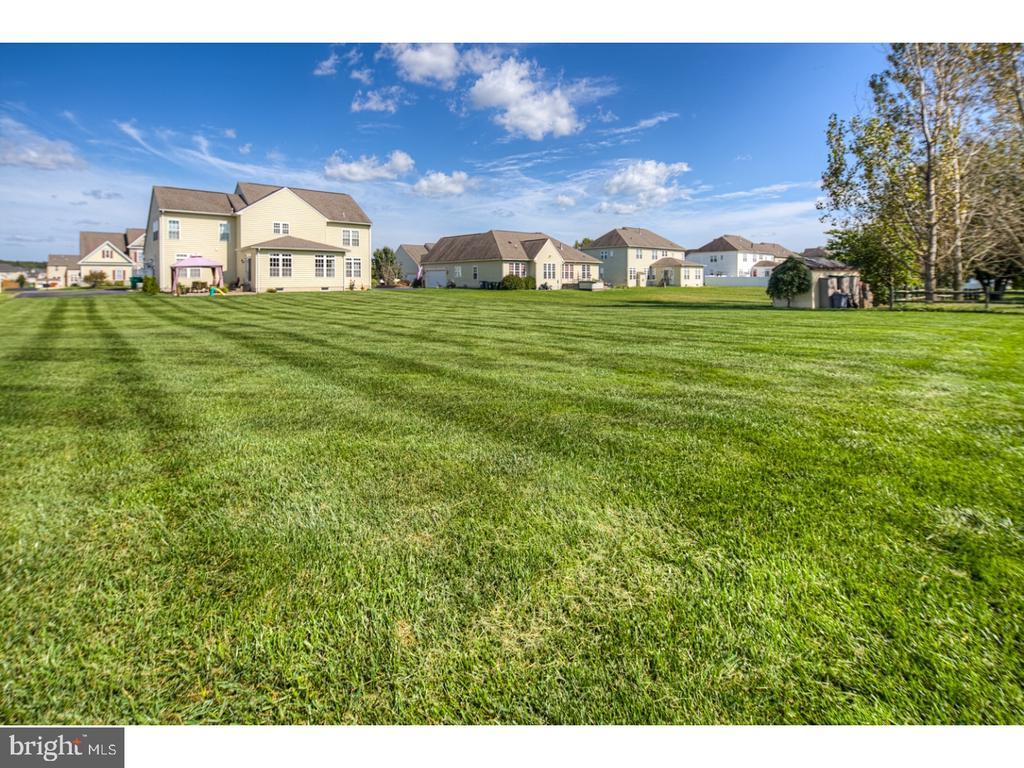 Foto principal - 33 Hempstead Dr