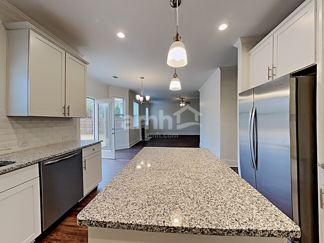 Building Photo - 213 Orchard Trail