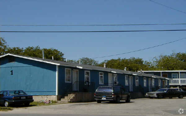 Building Photo - Mission Road Apartments