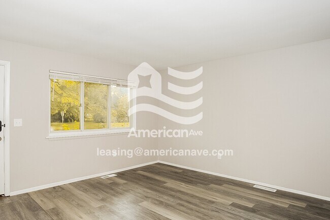 Foto del edificio - 1957 S Christine St