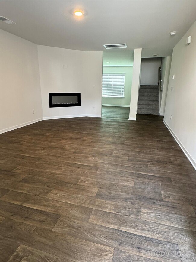 Foto del edificio - 6020 Northway Frst Dr