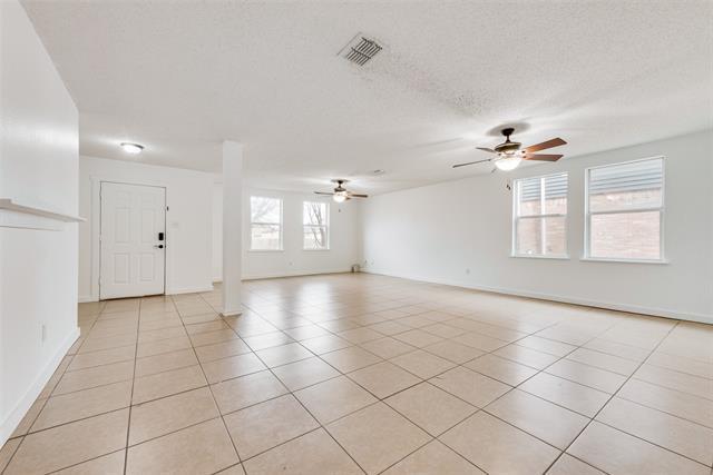 Foto del edificio - 1309 Cherokee Rose Ln
