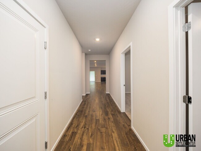 Foto del edificio - 5803 W Jamestown Ln