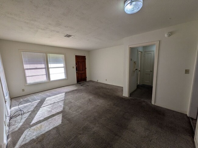 Building Photo - 5180 Chambers St