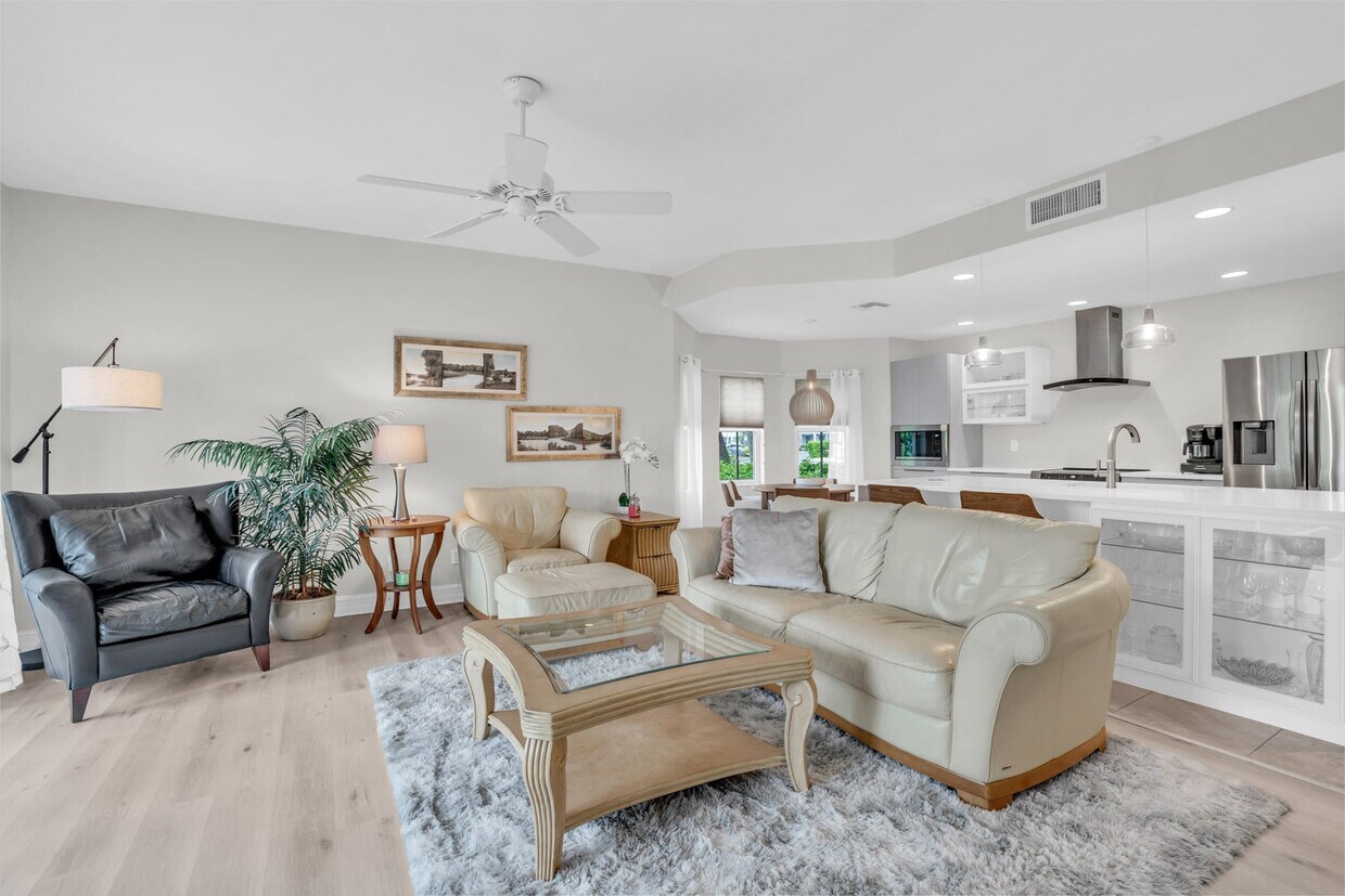 Foto principal - 28650 Carriage Home Dr