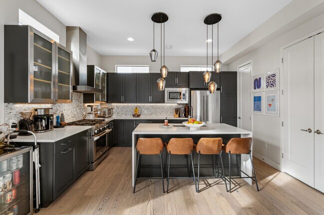 Foto del edificio - 4001 W Conejos Pl