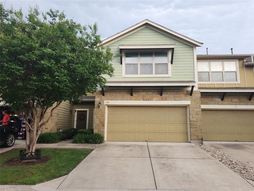 Foto principal - 1620 Bryant Dr
