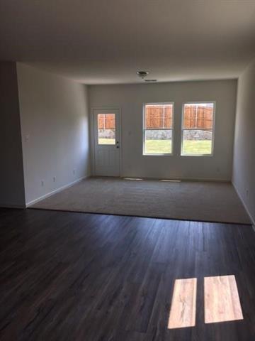 Foto del edificio - 825 Cedar Elm Dr