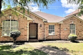 Building Photo - 5301 Spicewood Dr