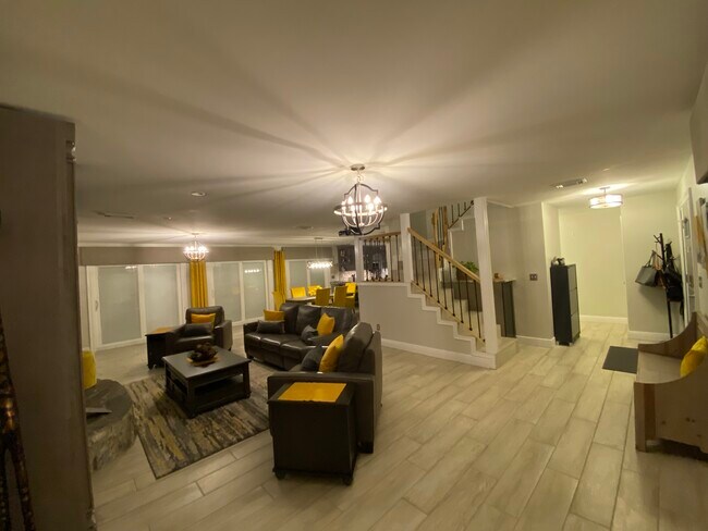 Building Photo - 264 Sukoshi Dr