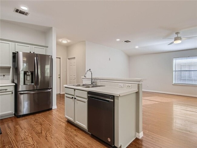 Building Photo - 17513 Port Hood Dr