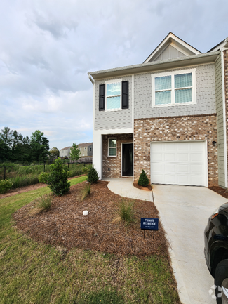 Building Photo - 595 Magnolia Cir