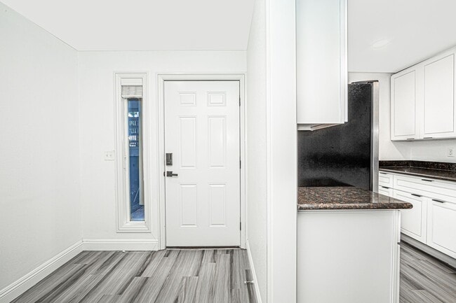 Interior Photo - Everett Cove