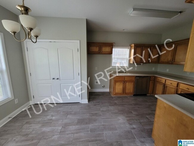 Foto del edificio - 4158 Hathaway Ln